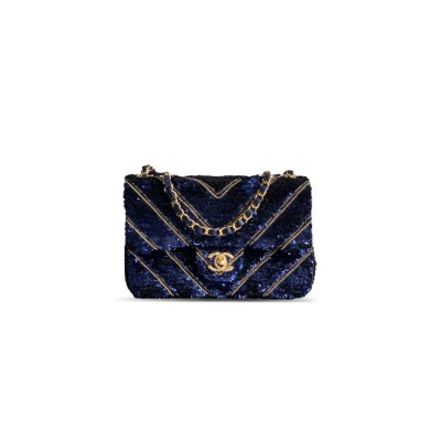 CHANEL CLASSIC FLAP BAG IN CHEVRON CHAIN & SEQUIN WITH BLUE CALFSKIN LINING AND GOLD HARDWARE (21*14*8cm)